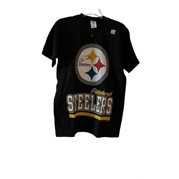 Chuck Noll Autographed Steelers TShirt. Size M. Never worn